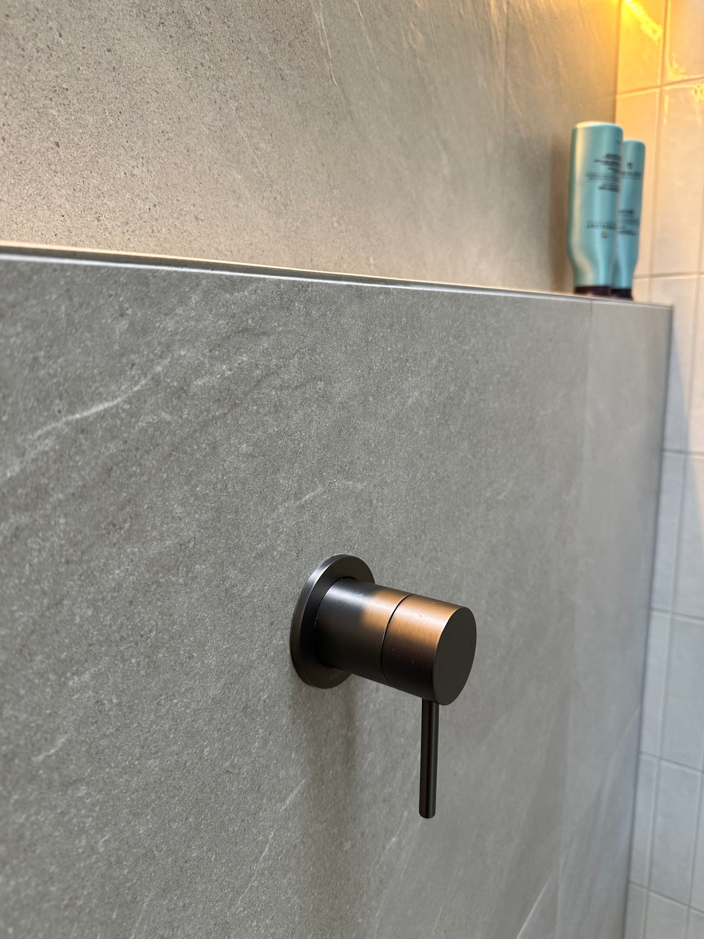 600*600 GREY TILES | ENSUIT BATHROOM